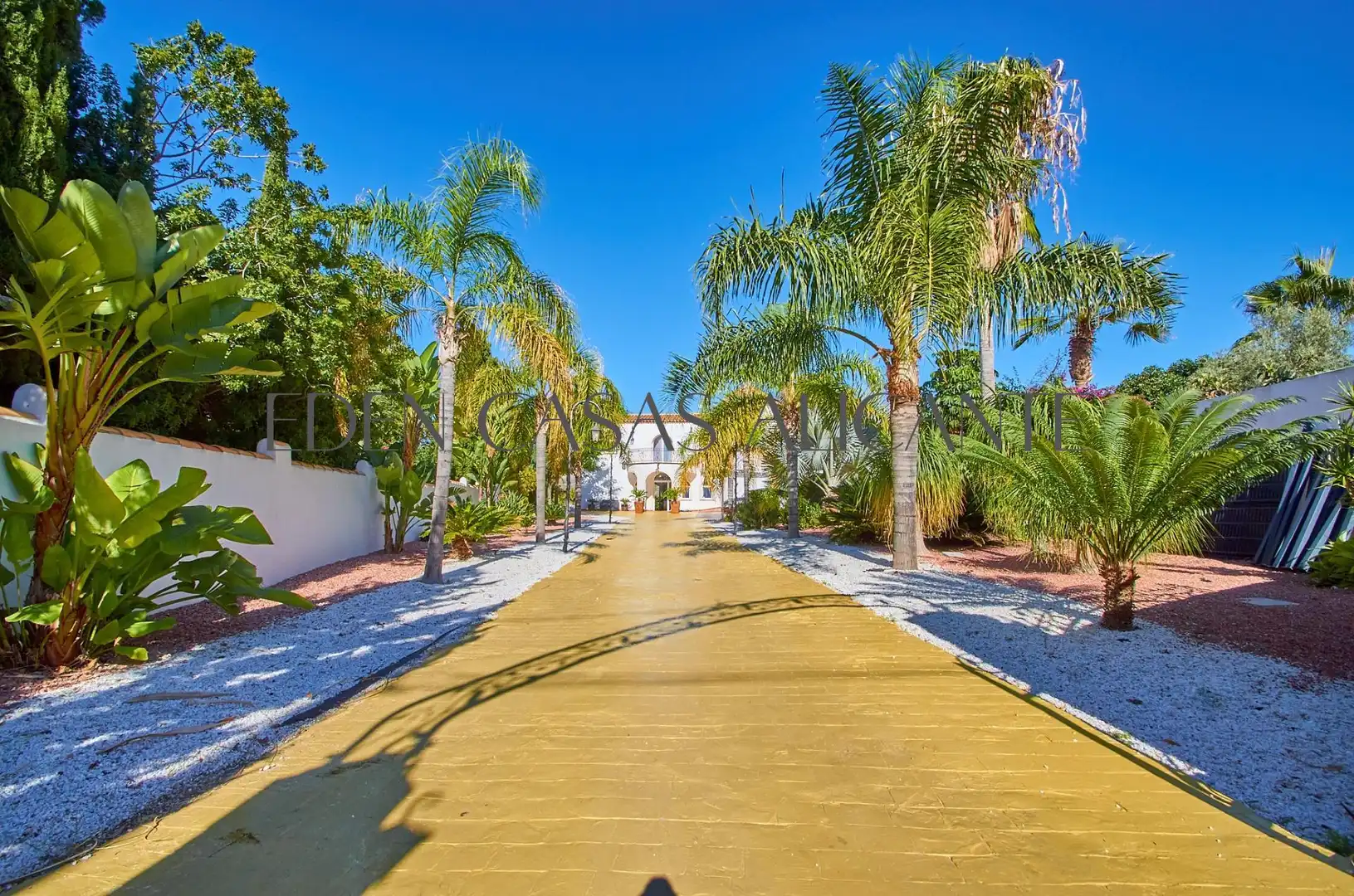 Detached house with pool for sale in Calle Carrasqueta, imagen 2