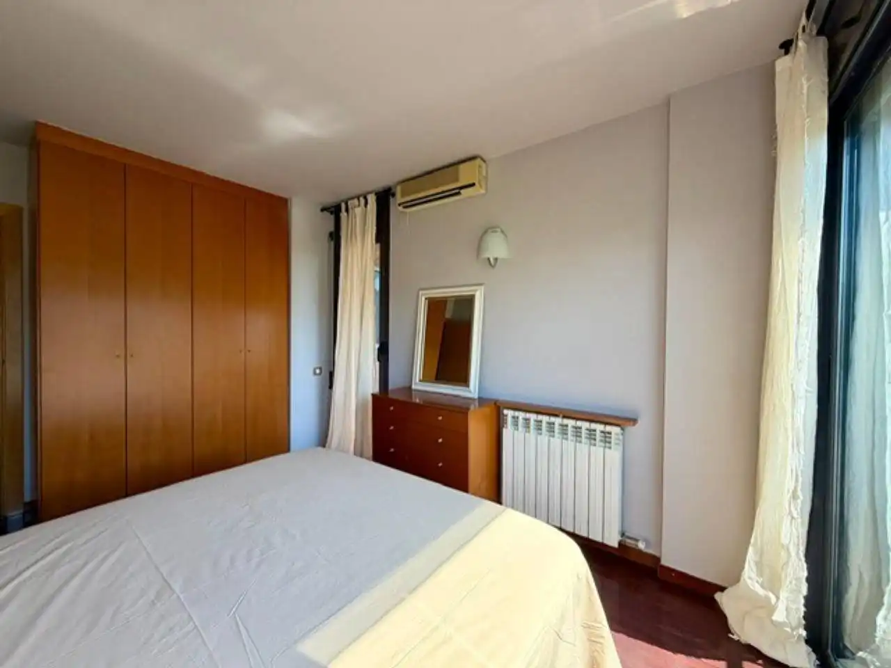 Habitación de Piso de alquiler en Sabadell con Aire acondicionado, Calefacción y Parquet