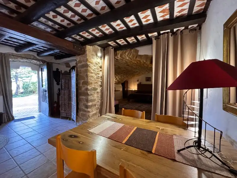 Comedor de Finca rústica en venta en Ullastret con Aire acondicionado, Calefacción y Jardín privado