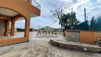 Vista exterior de Casa o xalet en venda en Alzira amb Aire condicionat, Terrassa i Piscina