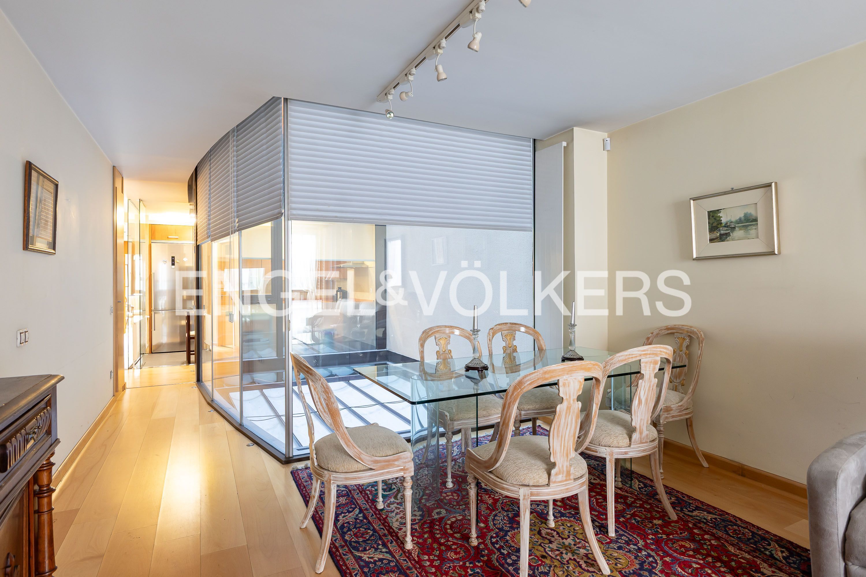 Dining room of Apartment for sale in  Madrid Capital  with Air Conditioner, Heating and Parquet flooring