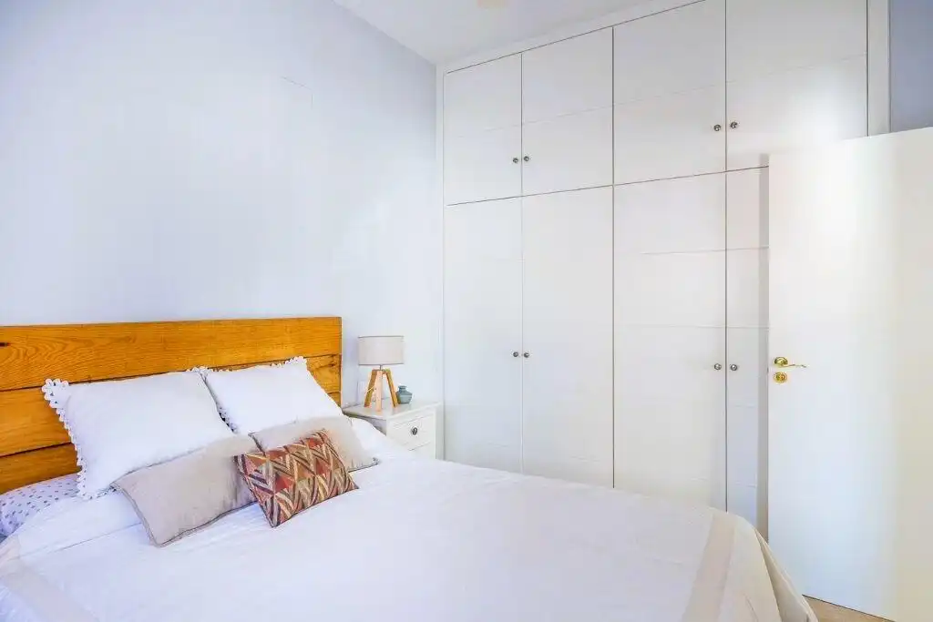 Schlafzimmer von Wohnung zum Verkauf in Sevilla mit Klimaanlage