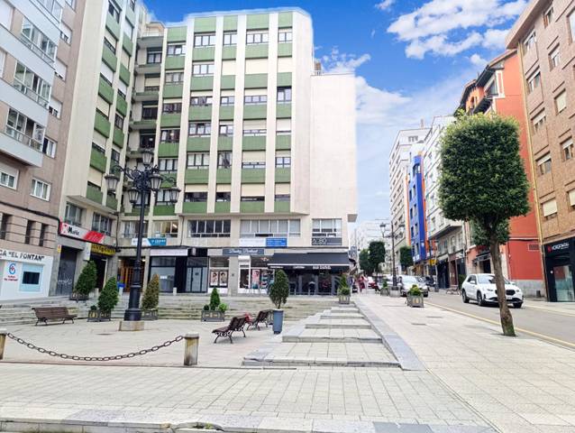 Piso en Venta en Salesas - Foncalada - Campoamor