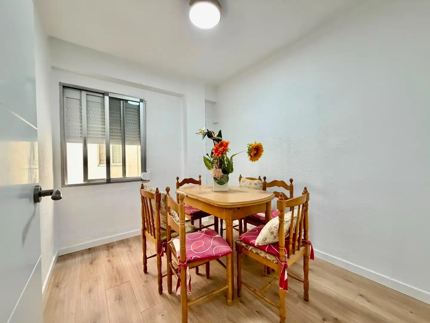 Dining room of Flat for rent in Valencia  with Air Conditioner, Heating and Balcony