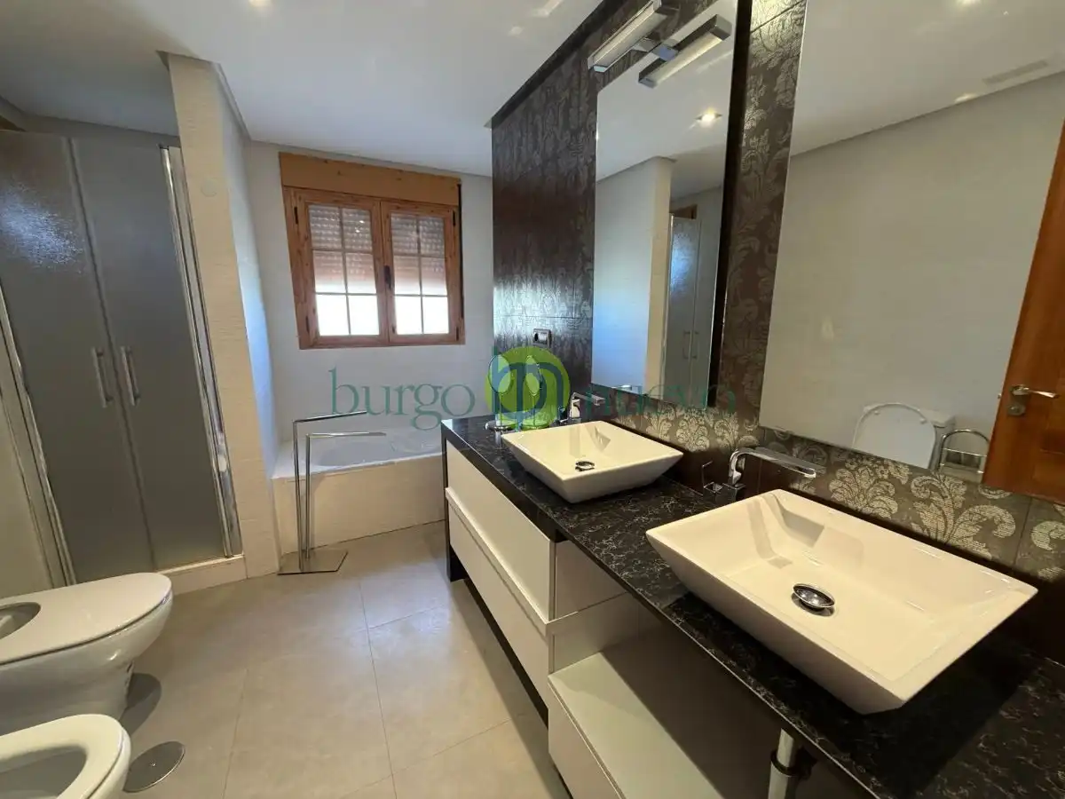 Villa mit Terrasse zur Miete in Calle Monte San Isidro, imagen 24