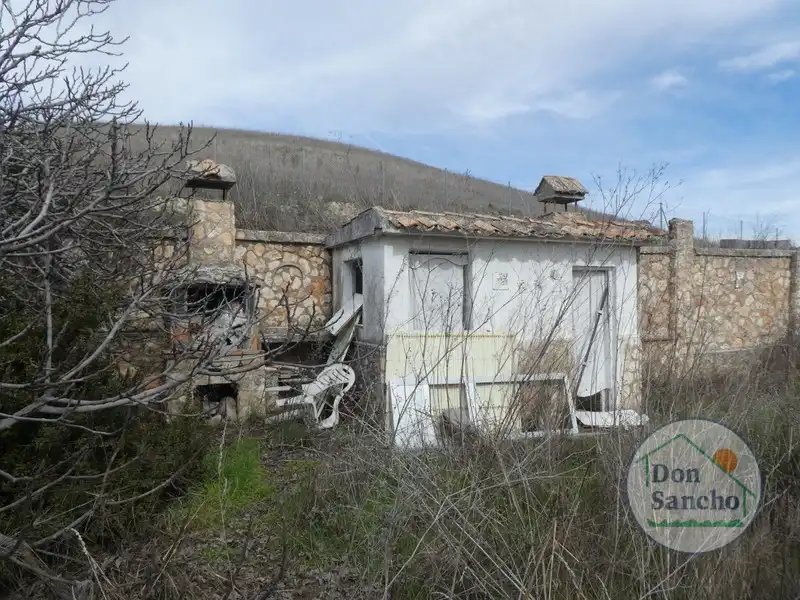 Houses for sale in Olivares de Duero