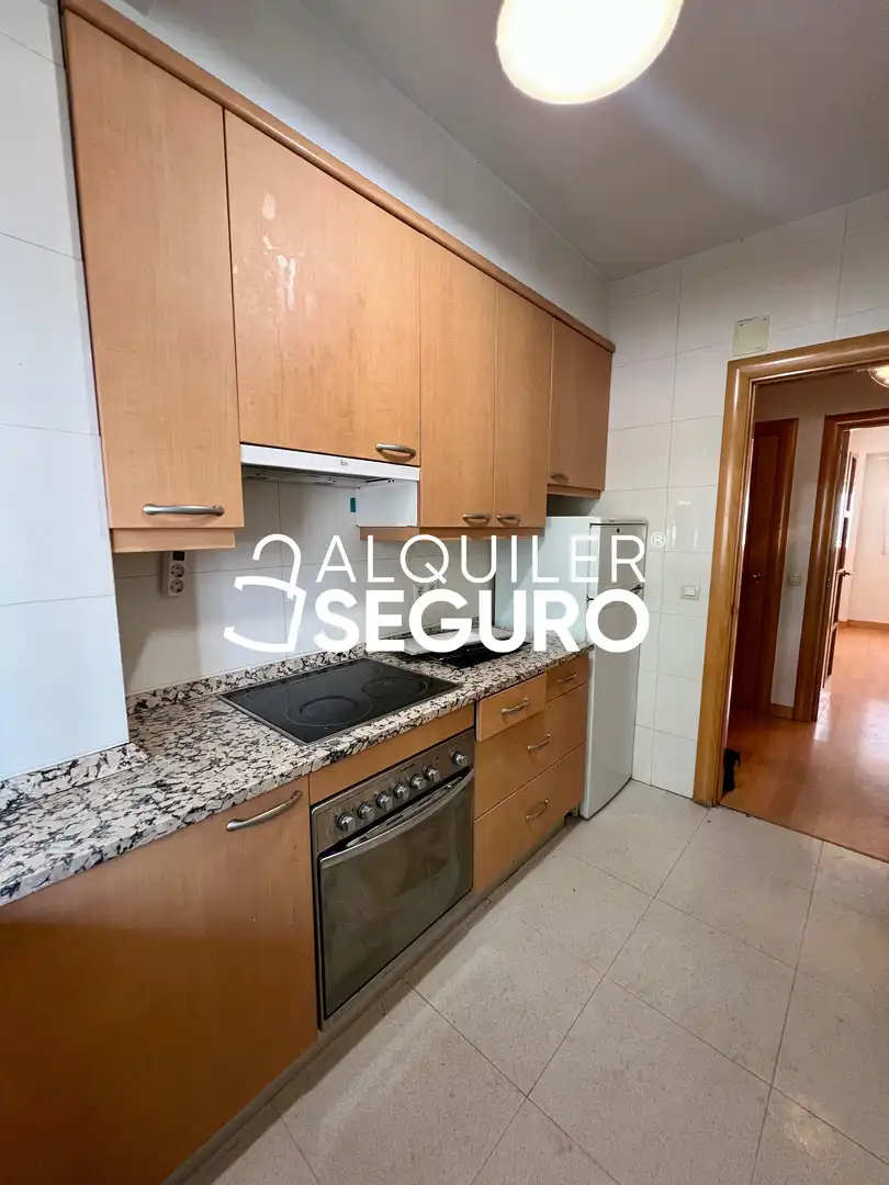Piso con ascensor en alquiler en de Prieto Ureña, imagen 3