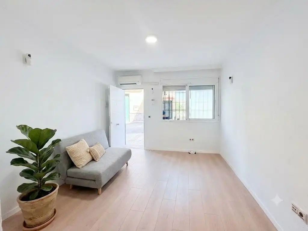 Sala de estar de Piso en venta en Málaga con Jardín privado y Parquet