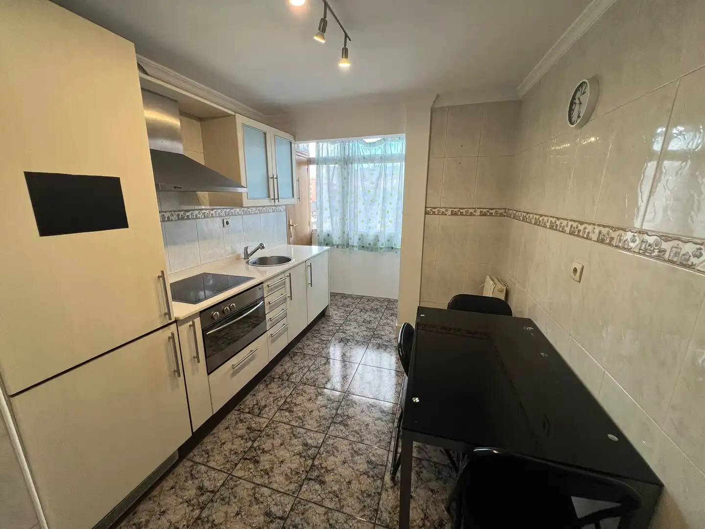 Cocina de Piso en venta en Bilbao  con Calefacción y Balcón