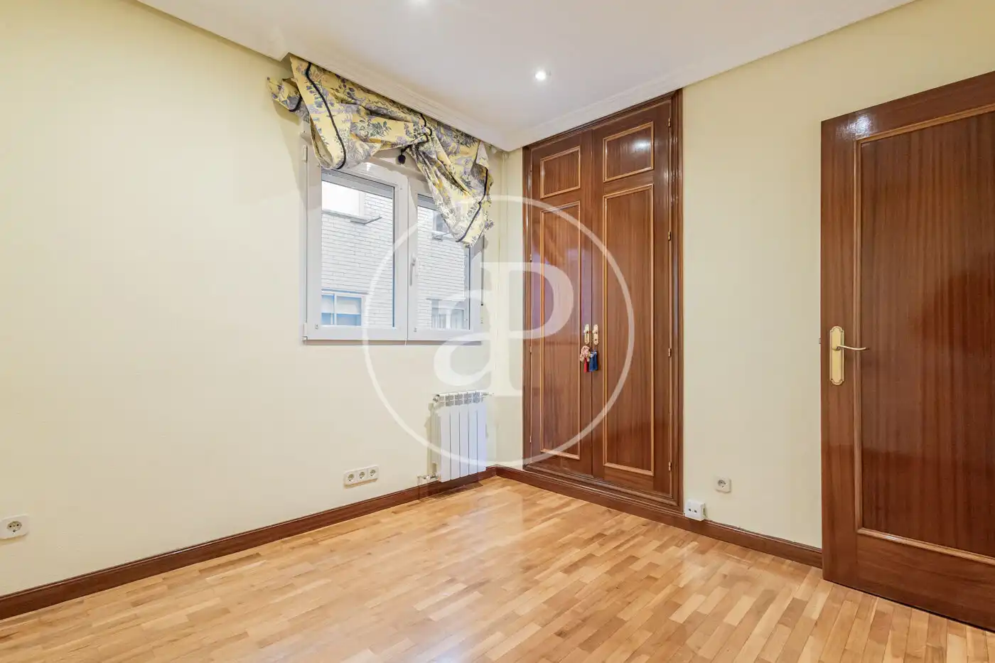 Flat for sale in Fuencarral - El Pardo