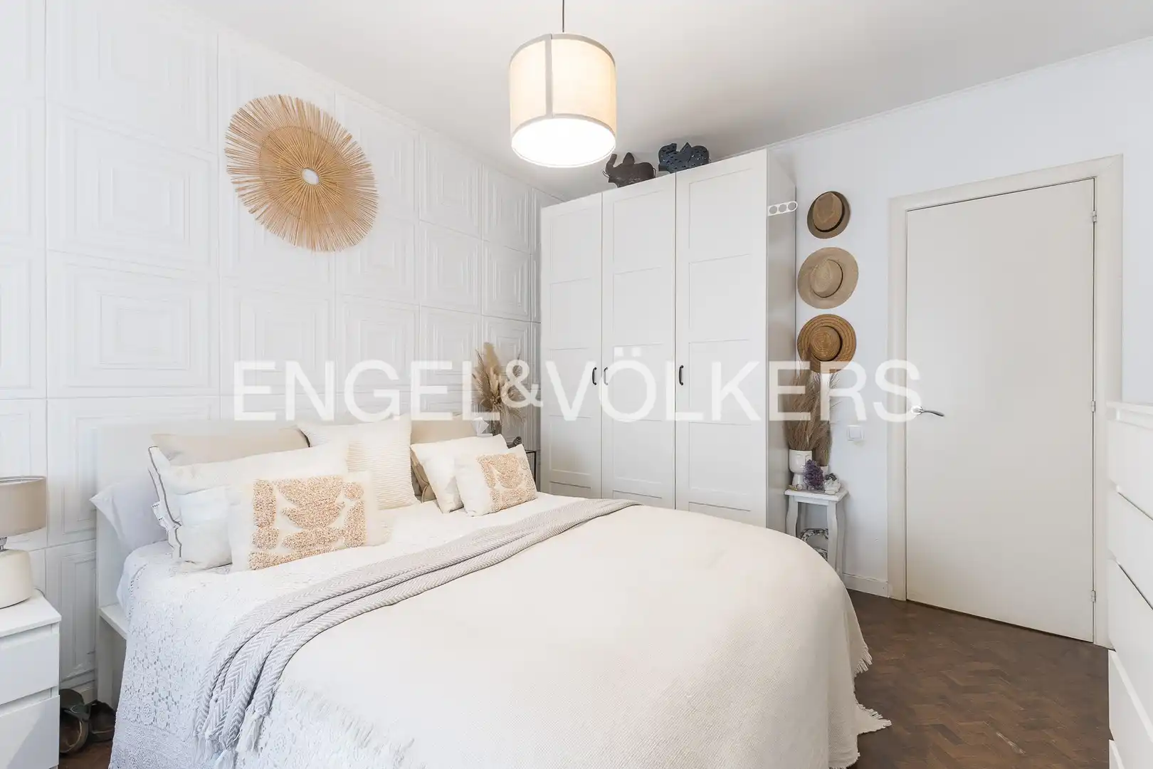 Habitación de Piso en venta en L'Hospitalet de Llobregat con Aire acondicionado, Calefacción y Parquet