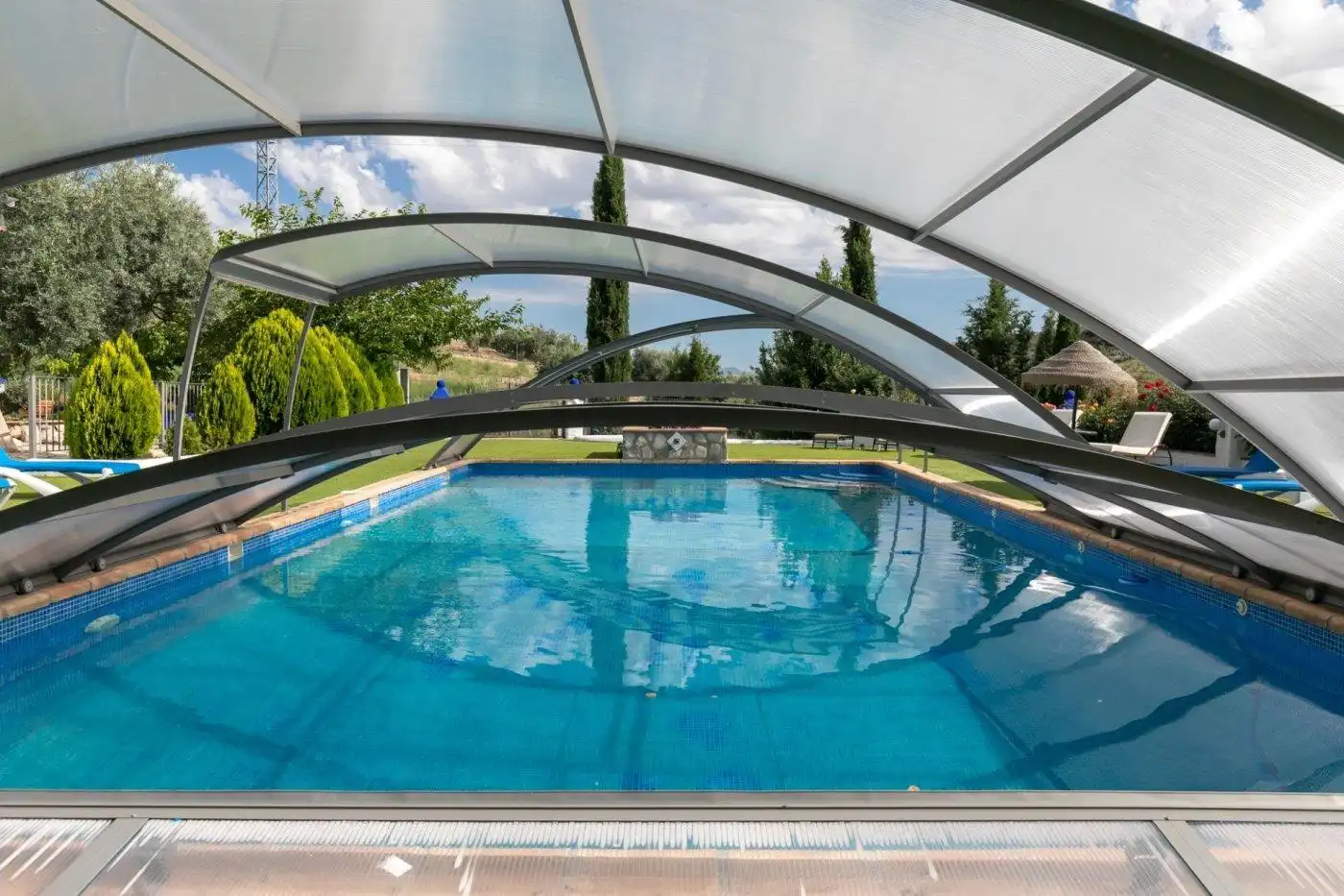 Piscina de Casa o xalet en venda en Montefrío amb Aire condicionat, Calefacció i Jardí privat