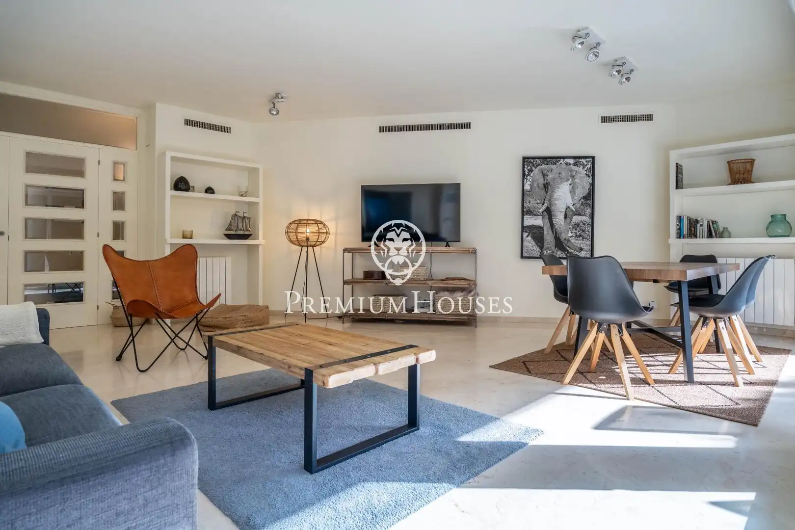 Living room of Ground floor for sale in Sitges  with Air Conditioner, Heating and Private garden