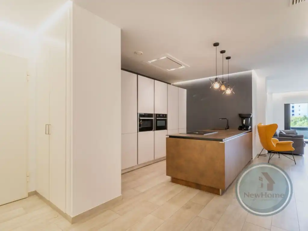 Wohnung zum Verkauf in Calle Gral Gutierrez Mellado, El Travaló - Martínez Valero