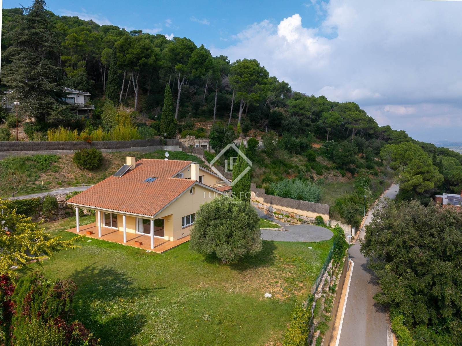 Exterior view of House or chalet for sale in Vallromanes  with Air Conditioner, Heating and Private garden