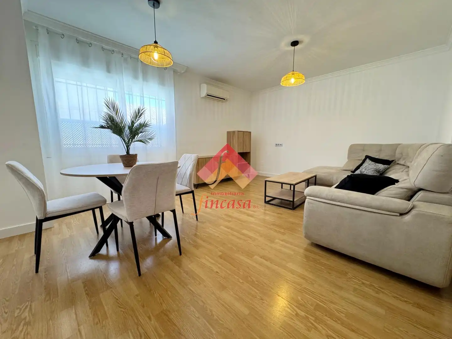 Sala de estar de Piso de alquiler en Ronda con Calefacción y Amueblado
