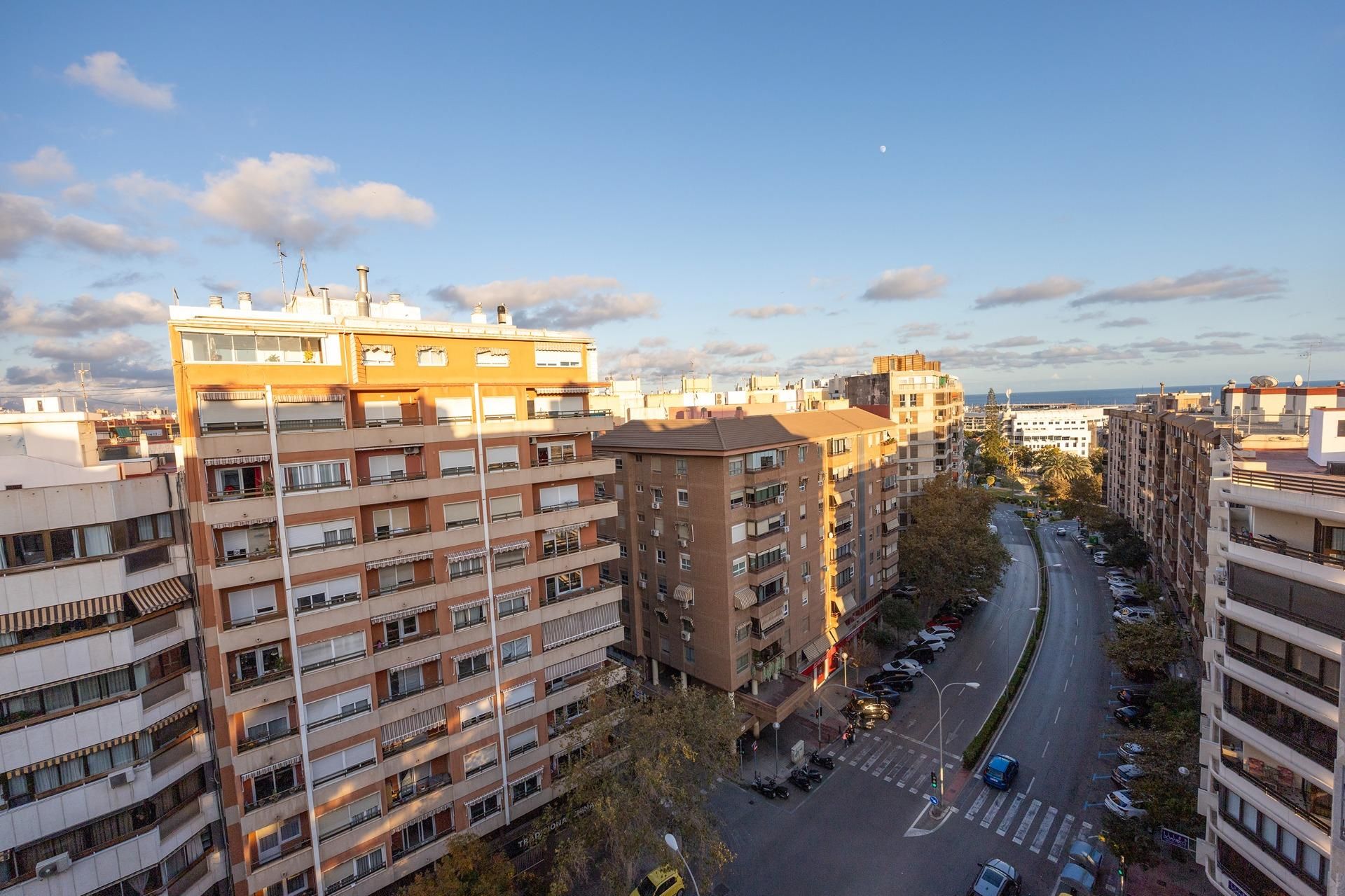 Vista exterior de Piso en venta en Alicante / Alacant con Aire acondicionado y Calefacción