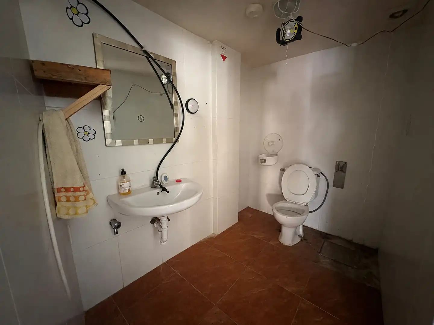 Badezimmer von Geschaftsraum zum Verkauf in Murcia mit Klimaanlage und Möbliert