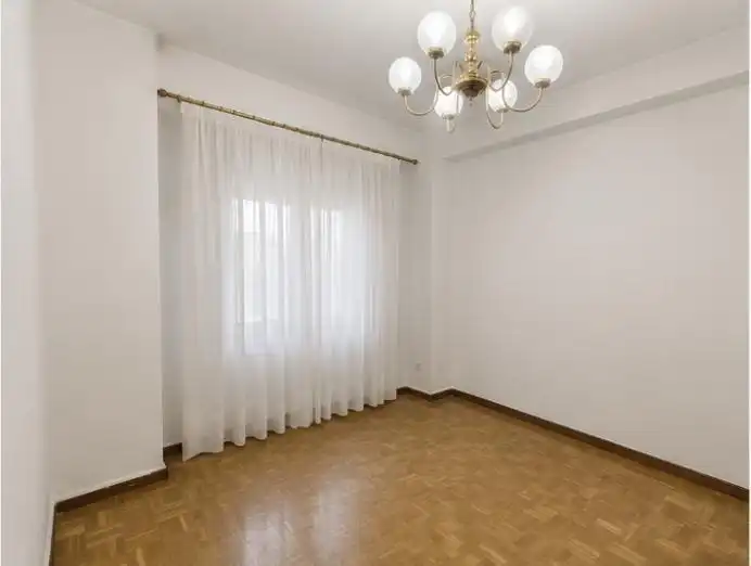 Habitación de Apartamento de alquiler en Madrid con Calefacción