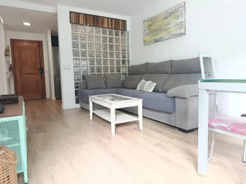 Wohnzimmer von Wohnungen zum Verkauf in Torremolinos mit Klimaanlage, Terrasse und Abstellraum