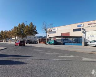 Vista exterior de Nau industrial en venda en Bellvei