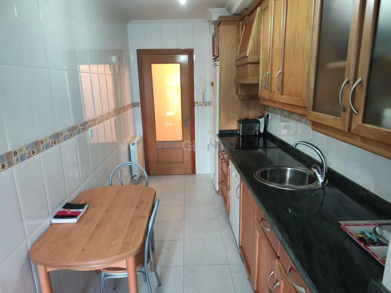 Cocina de Apartamento en venta en San Andrés del Rabanedo con Calefacción, Parquet y Terraza