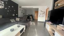 Living room of Flat for sale in Girona Capital  with Heating, Terrace and Balcony