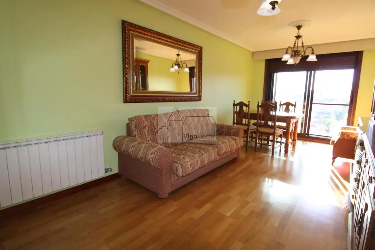 Living room of Flat for rent in Vigo   with Heating, Storage room and Furnished