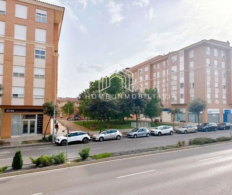 Detached homes for rent in Estación - Universidad