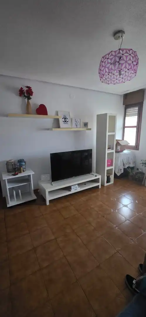 Sala d'estar de Pis en venda en Arnuero, Cantabria