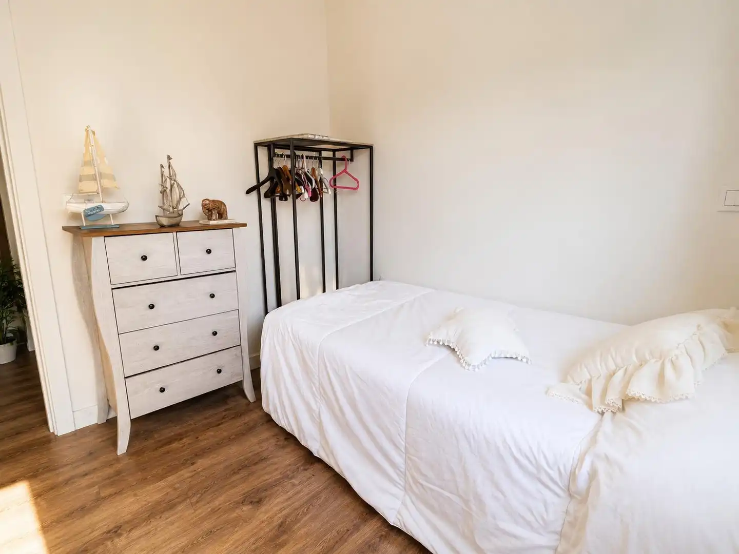 Schlafzimmer von Wohnung zum Verkauf in Udías mit Heizung, Privatgarten und Gemeinschaftspool