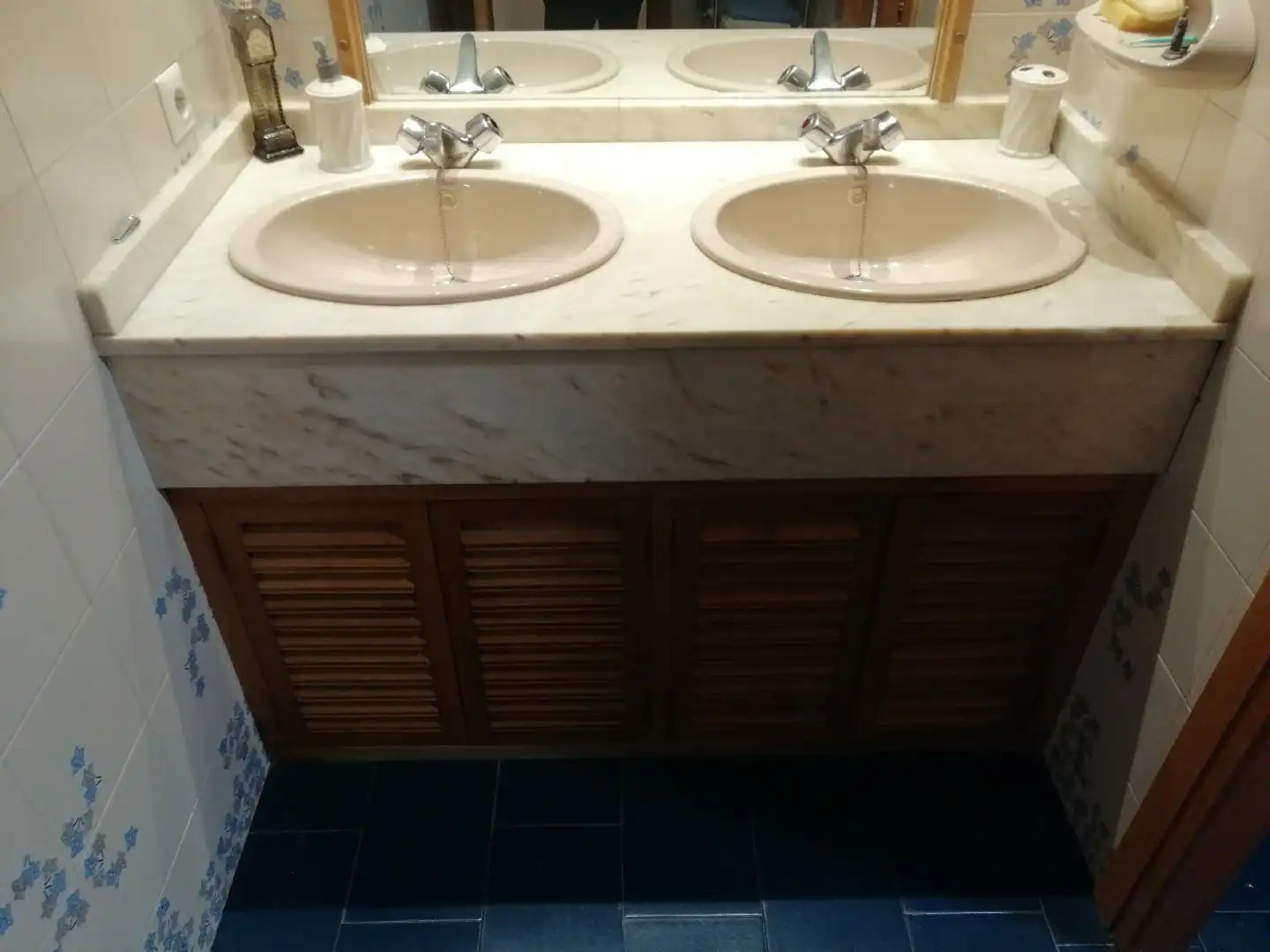 Bany de Pis en venda en Montilla amb Aire condicionat, Terrassa i Balcó
