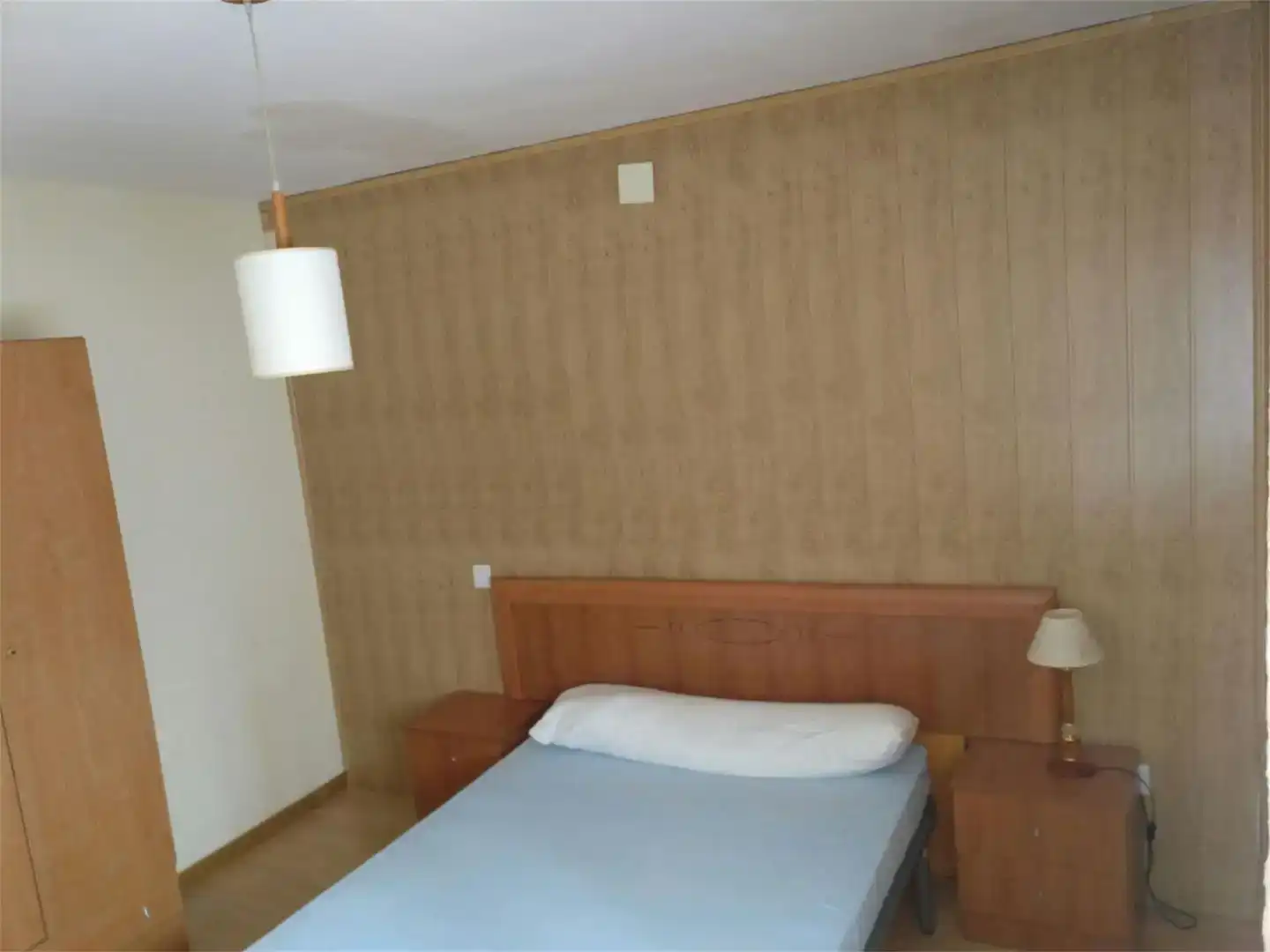Bedroom of Flat for rent to own in Palencia  with Parquet flooring, Storage room and Furnished
