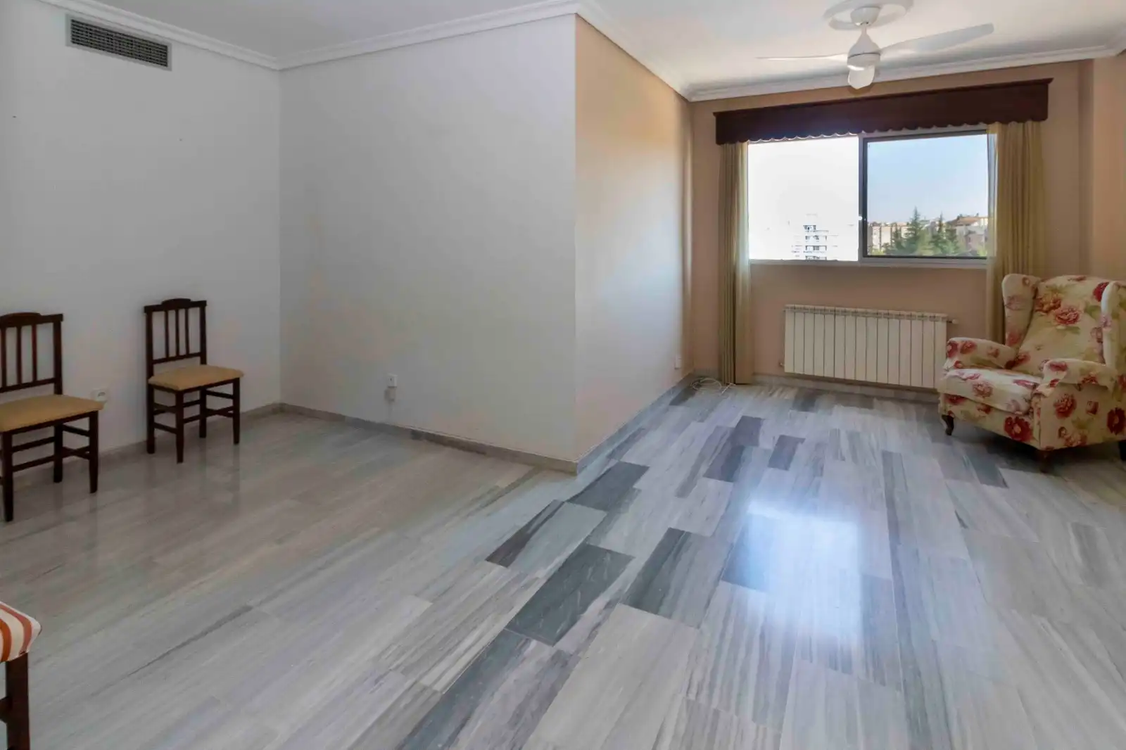 Flat for sale in Valdepasillas - La Paz - Huerta Rosales