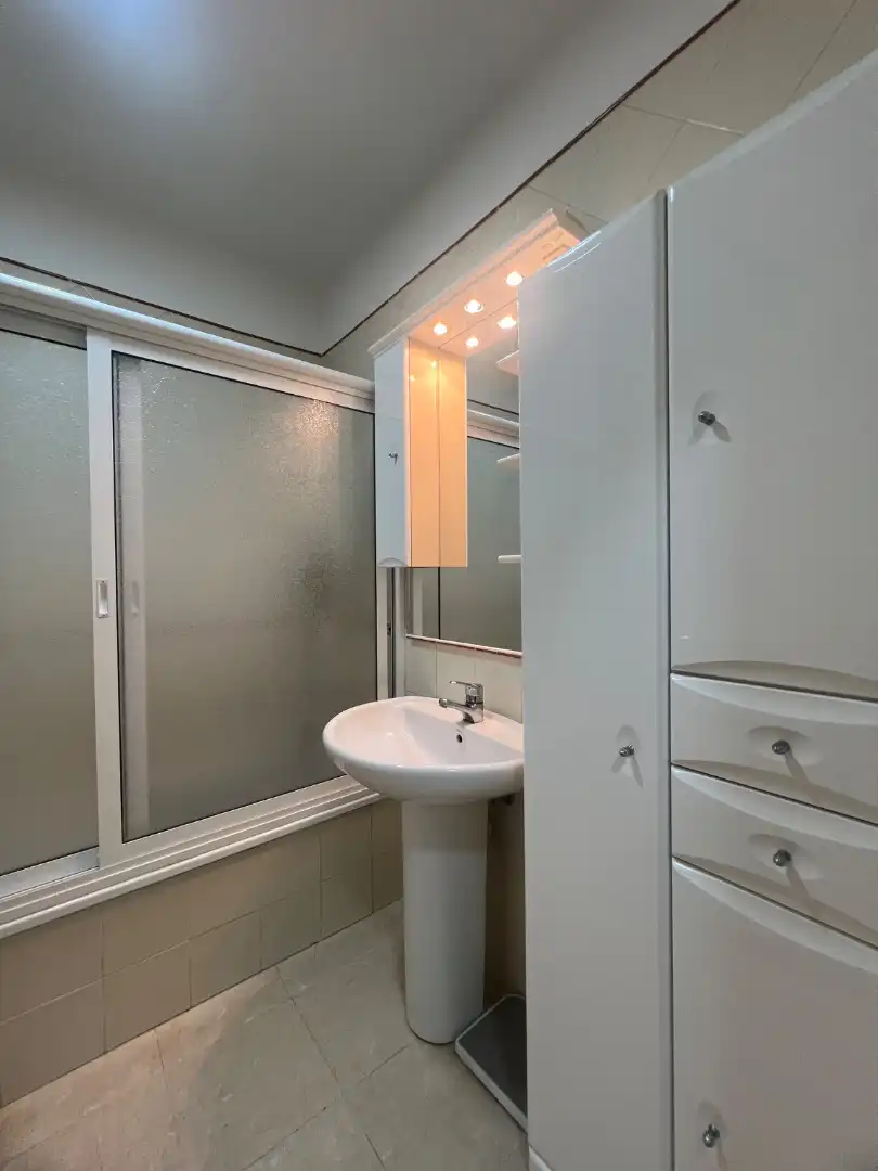 Baño de Piso de alquiler en Puerto de la Cruz con Terraza y Piscina comunitaria