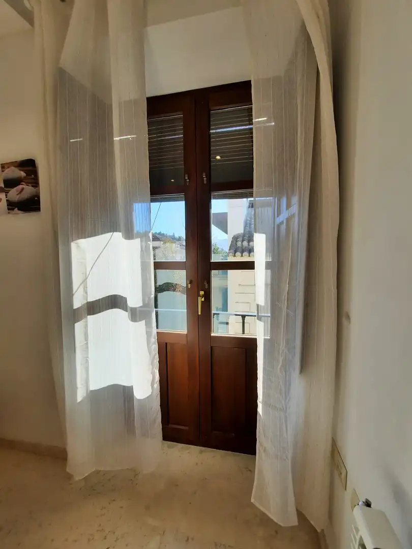 Flat with terrace to rent in Calle Santa Escolástica, imagen 4
