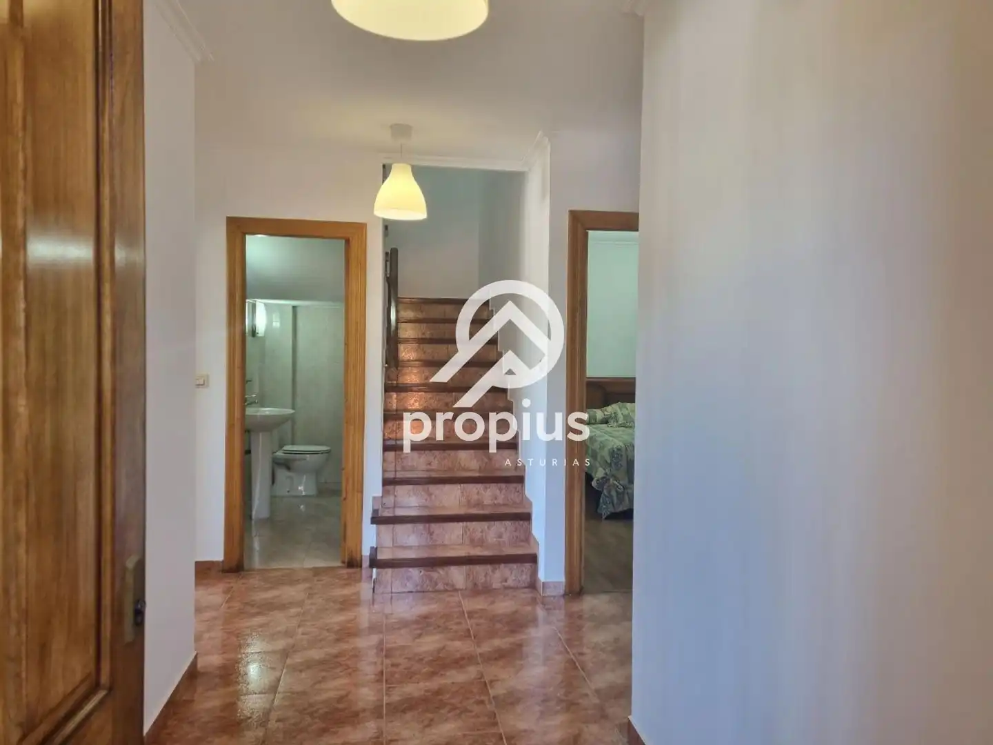 Casa adosada en venta en Piloña con Calefacción, Jardín privado y Parquet