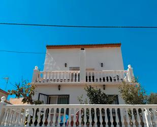 Vista exterior de Casa o xalet en venda en Alfarnatejo amb Aire condicionat, Jardí privat i Terrassa