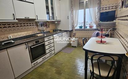 Kitchen of Flat for sale in  Logroño