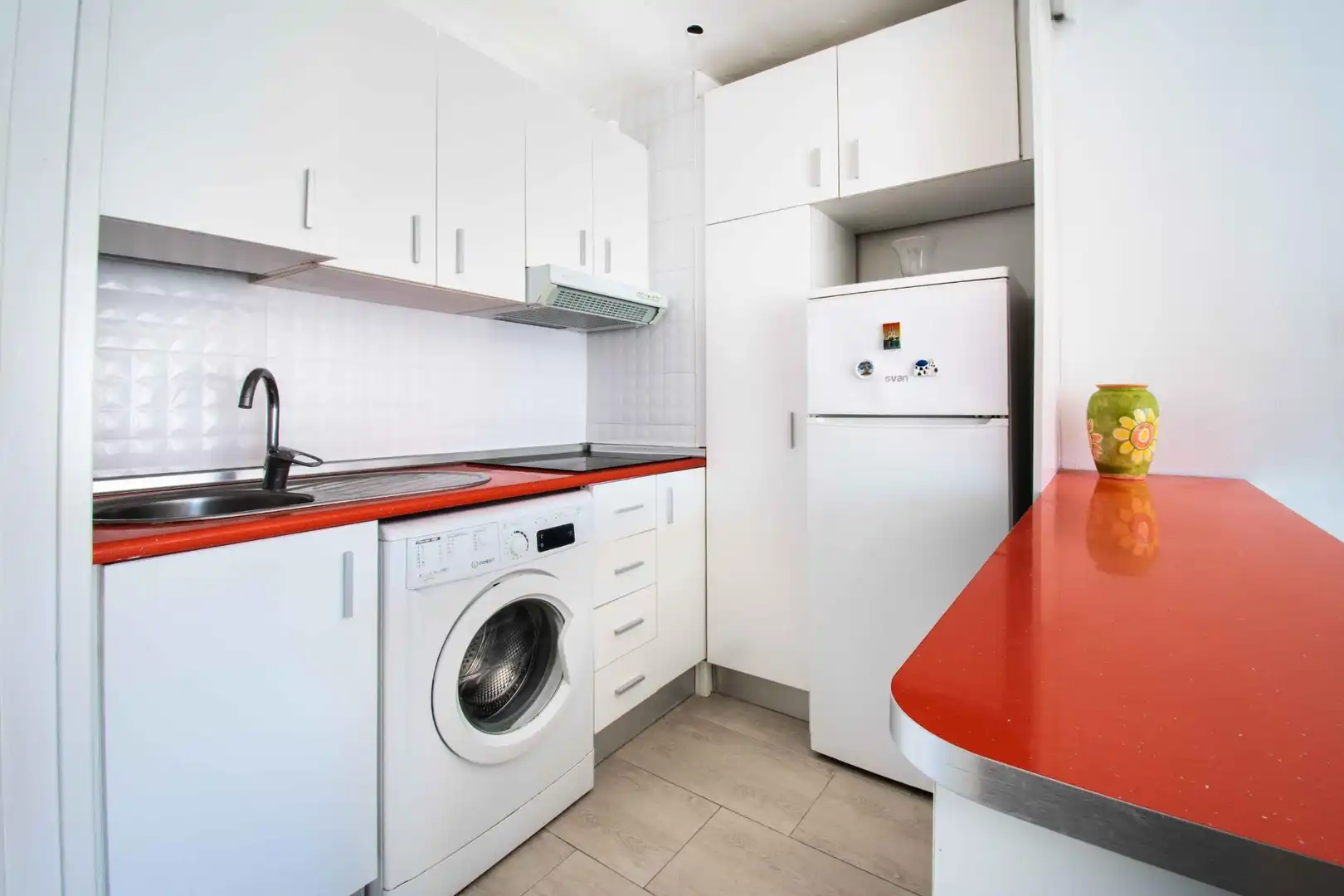 Cuina de Apartament en venda en Benidorm amb Piscina