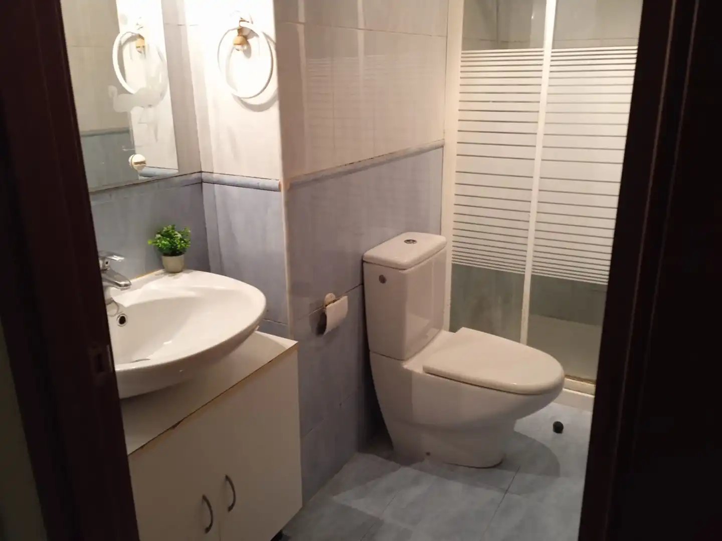 Bathroom of Ground floor for sale in O Carballiño    with Heating and Furnished