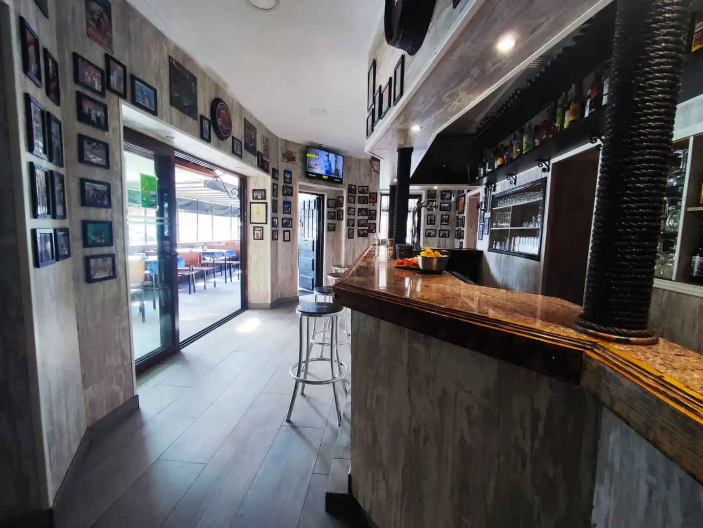 Local comercial en venta en Sarón - AVENIDA TORRELAVEGA 12, imagen 3