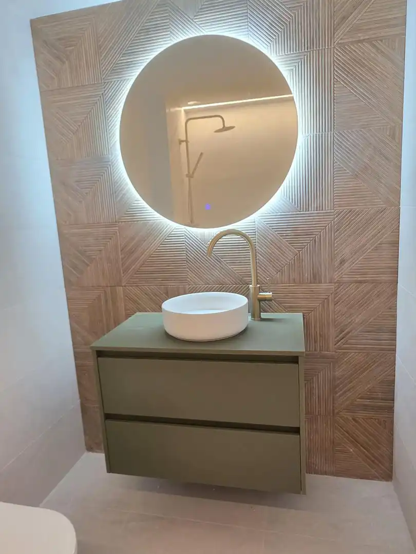 Badezimmer von Wohnung zum Verkauf in Vilallonga del Camp mit Klimaanlage, Heizung und Parkett