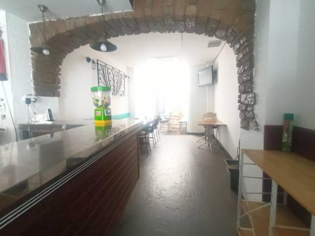 Local comercial en Alquiler en Biar