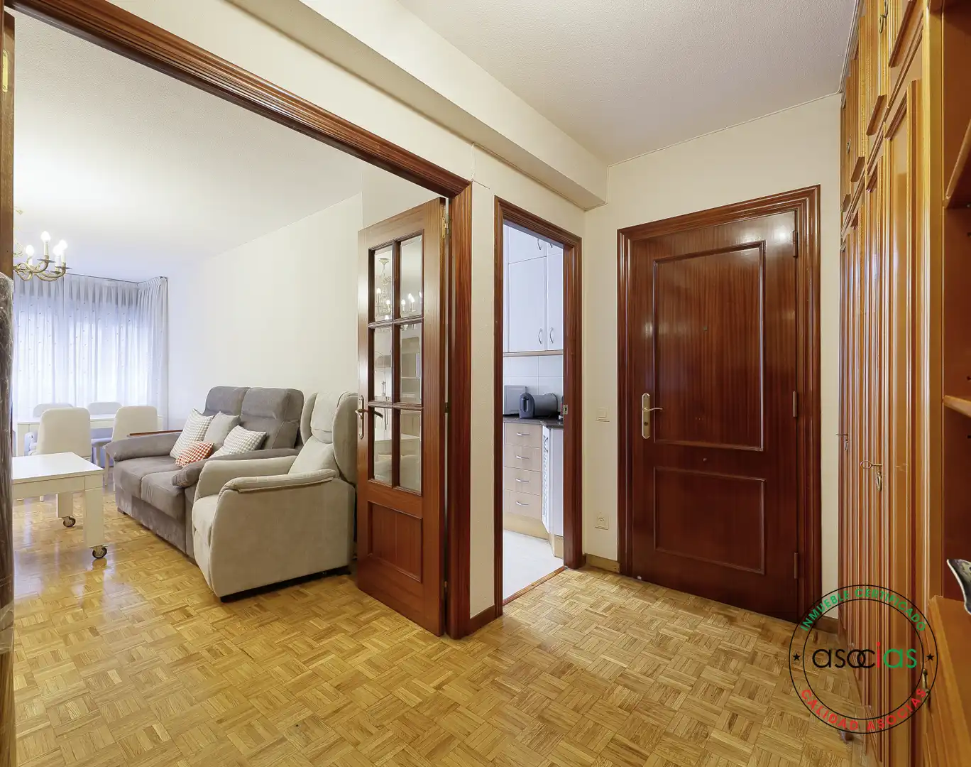 Pis en venda en Gijón  amb Calefacció, Parquet i Traster