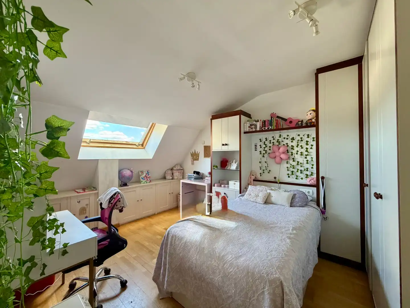 Habitación de Piso en venta en Ponferrada con Calefacción, Trastero y Amueblado