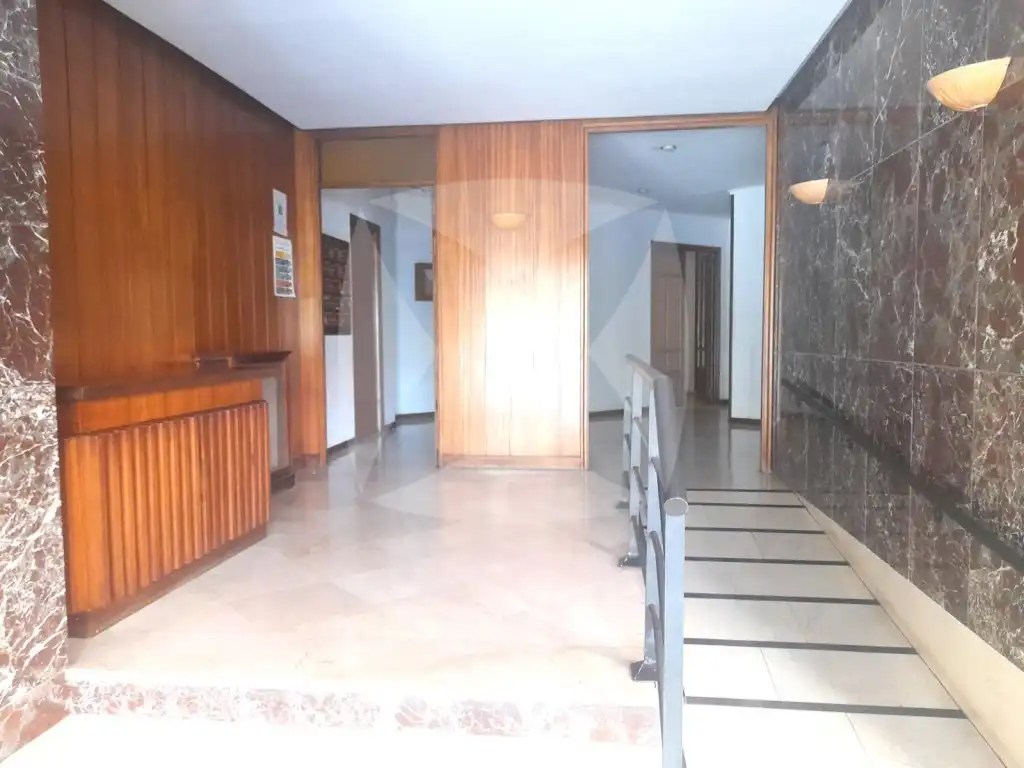 Piso con ascensor en venta en Avenida Santa Marina, imagen 2