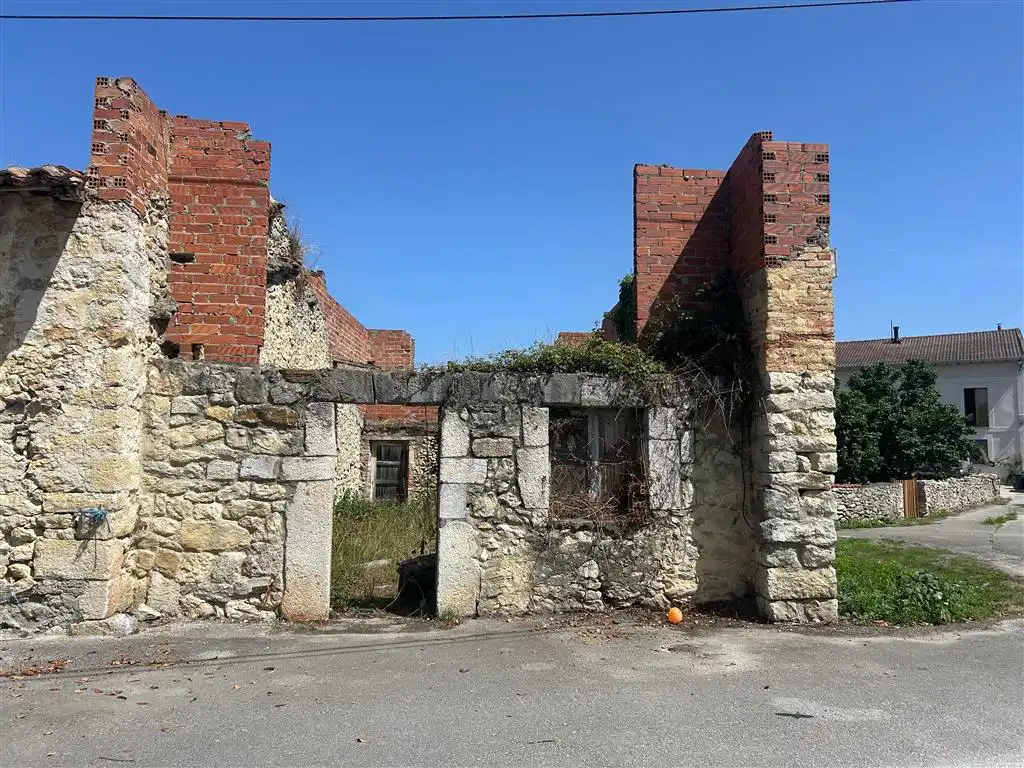 Exterior view of Country homes for sale in Val de San Vicente 