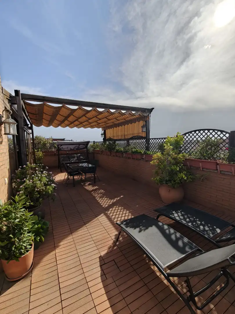 Terraza de Ático en venta en Madrid con Calefacción, Jardín privado y Parquet