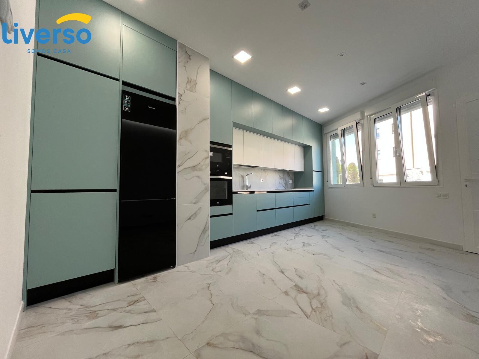 Kitchen of Flat for sale in Burgos Capital  with Heating